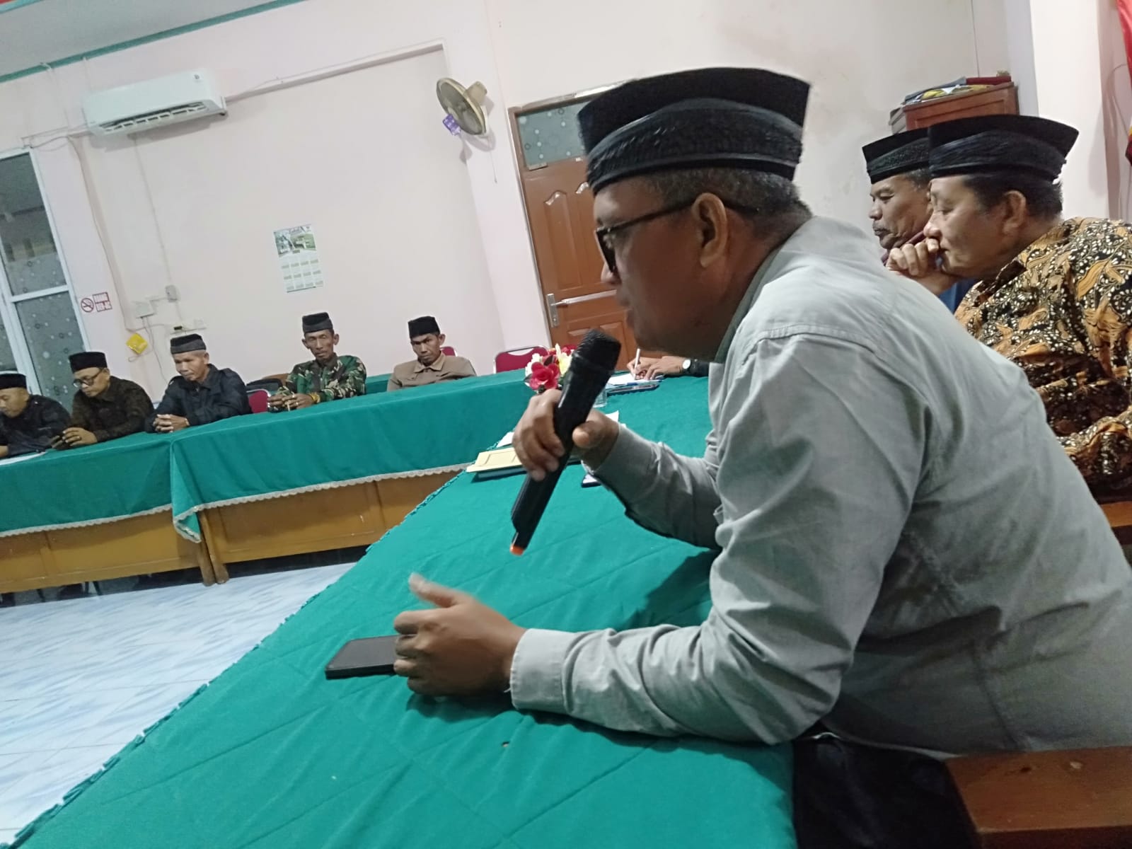 0ac988df-9c70-43bf-b9f0-ff29bc90ff2a